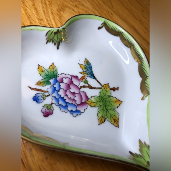 VINTAGE Herend Porcelain Floral Heart Trinket Dish 7703, Hungary - Picture 2 of 7